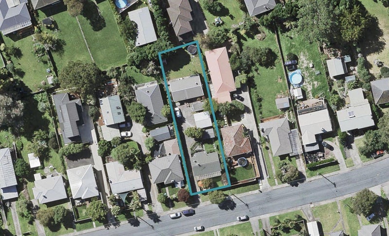 1/14 Montgomery Avenue, Belmont, Auckland - Carousel 1