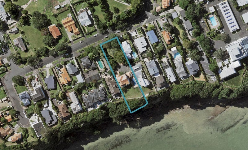 67 Stanley Point Road, Stanley Point, Auckland - Carousel 1