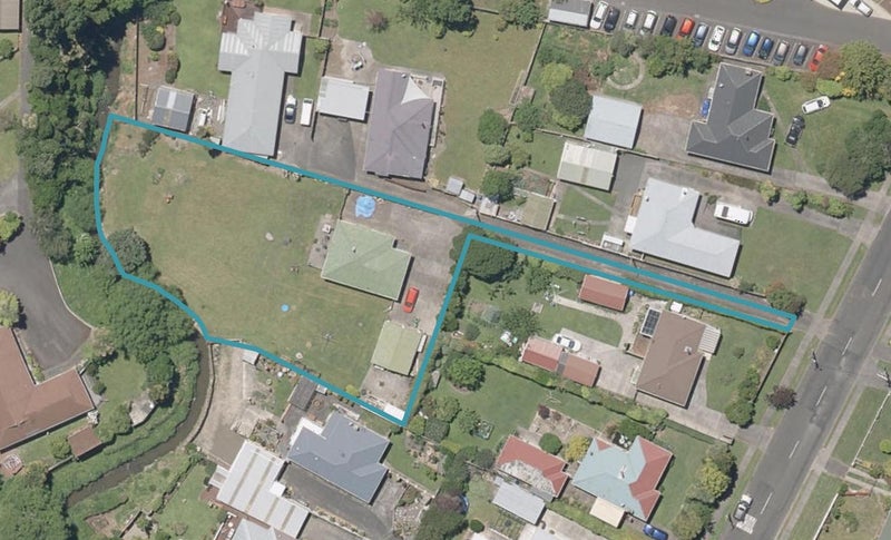 37 Raine Street, Whanganui East, Whanganui - Carousel 1