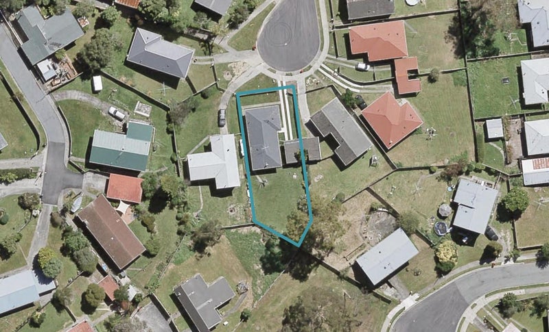 51 Speargrass Grove, Timberlea, Upper Hutt - Carousel 1