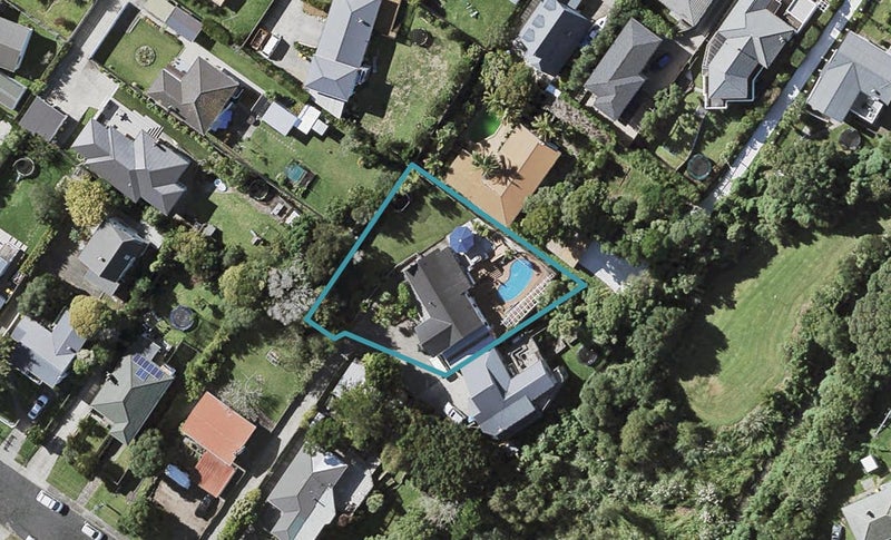 18A Evan Street, Belmont, Auckland - Carousel 1