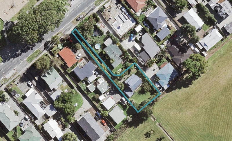 174A Henderson Valley Road, Henderson, Auckland - Carousel 1