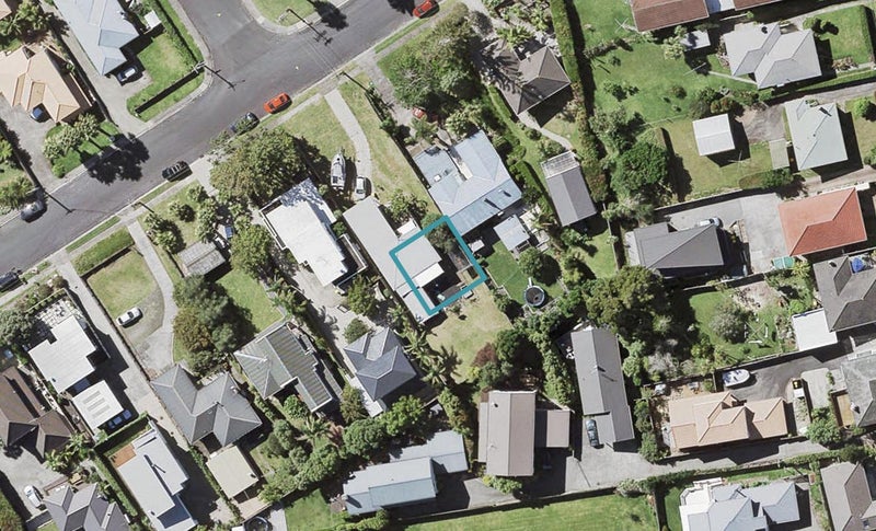 6C Kenmure Avenue, Forrest Hill, Auckland - Carousel 1