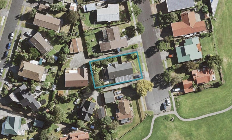 11 Moor Park, Wattle Downs, Auckland - Carousel 1