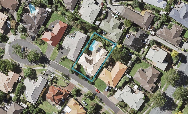 5 Camerton Close, Northpark, Auckland - Carousel 1