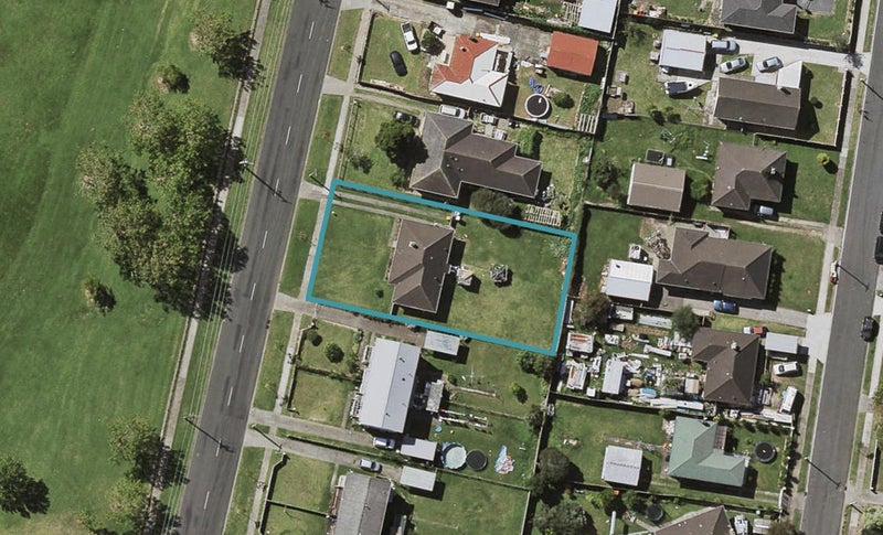 41 Hills Road, Otara, Auckland - Carousel 1