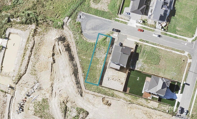 47 Seventh View Avenue, BEACHLANDS, AUCKLAND - Carousel 1