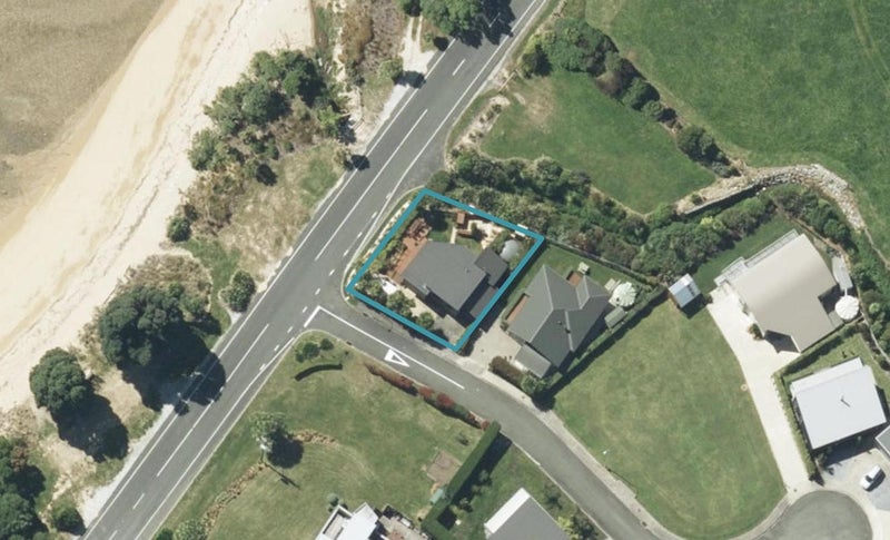 1 Leisure Lane, Ligar Bay, Tākaka - Carousel 1