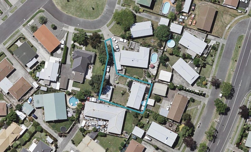 13 Townshend Crescent, Greenmeadows, Napier - Carousel 1