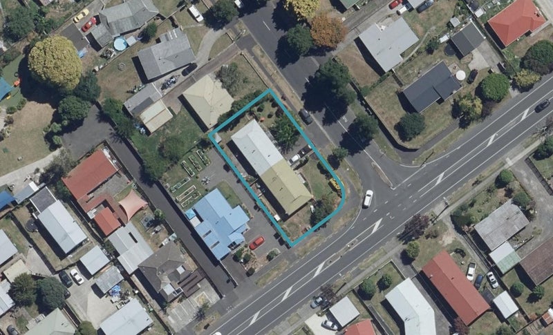1A Grange Avenue, Nawton, Hamilton - Carousel 1