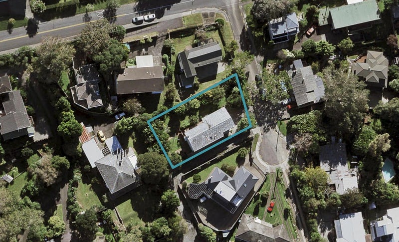 10 Lilac Grove, Hillsborough, Auckland - Carousel 1