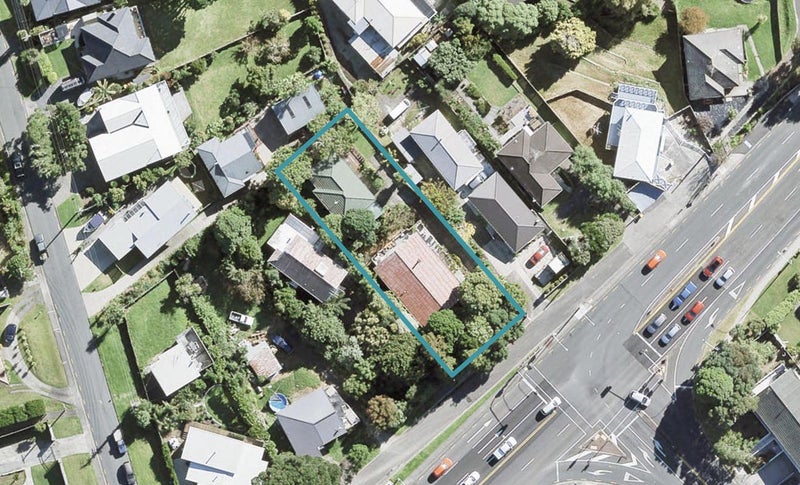 196 Hibiscus Coast Highway, Red Beach, Whangaparāoa - Carousel 1