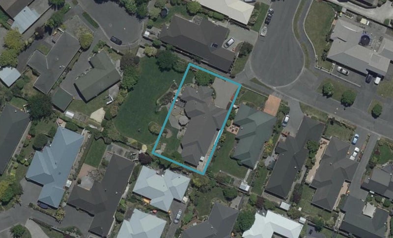 20 Inglewood Place, Avonhead, Christchurch - Carousel 1
