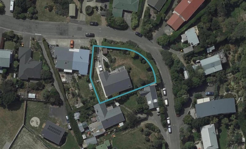 14 Koromiko Crescent, Diamond Harbour, Lyttelton - Carousel 1