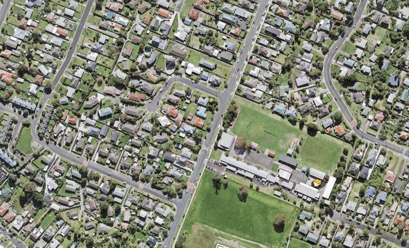 46 Archibald Road, Kelston, Auckland - Carousel 1