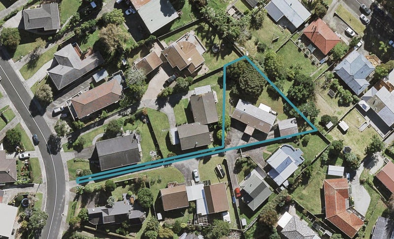 44 Halberg Street, Glenfield, Auckland - Carousel 1