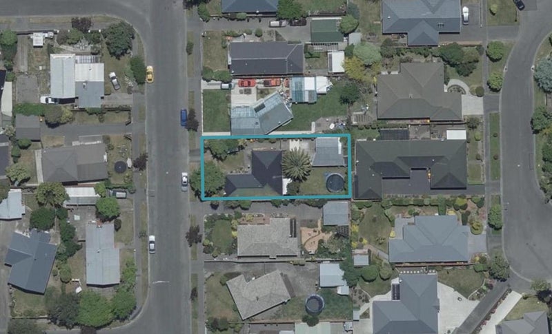 16 Donnington Street, Parklands, Christchurch - Carousel 1