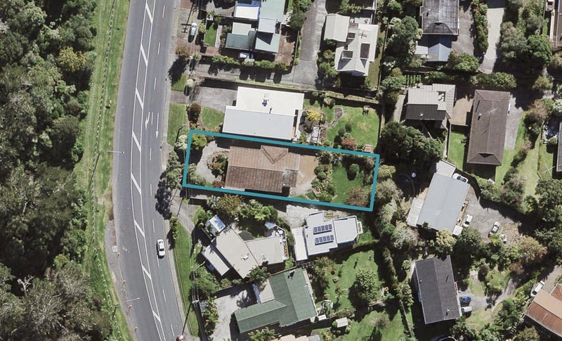 193 Glenfield Road, Hillcrest, Auckland - Carousel 1