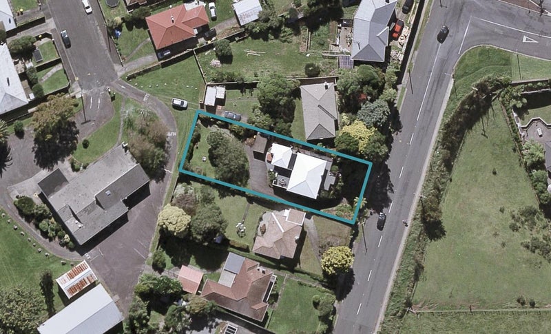 43 Tarahua Road, Vogeltown, New Plymouth - Carousel 1