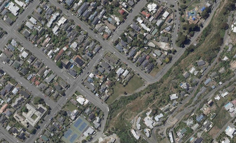 3/132 Nayland Street, Sumner, Christchurch - Carousel 1