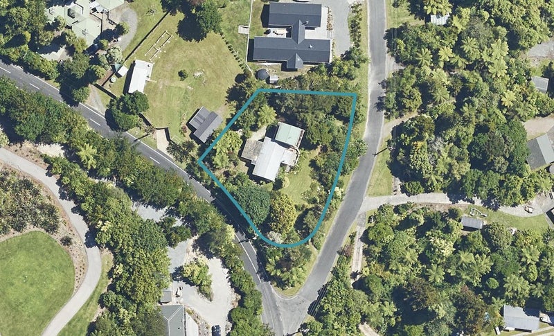 2 Waitangi Road, Lake Tarawera, Rotorua - Carousel 1