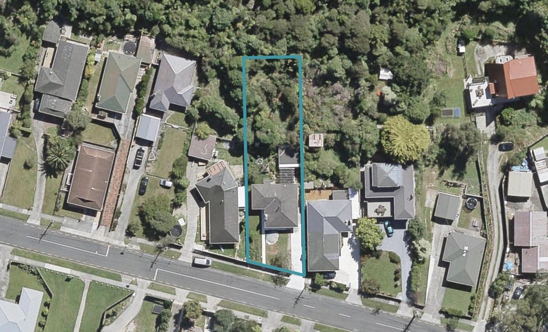 31 Horoeka Street, Stokes Valley, Lower Hutt - Carousel 1