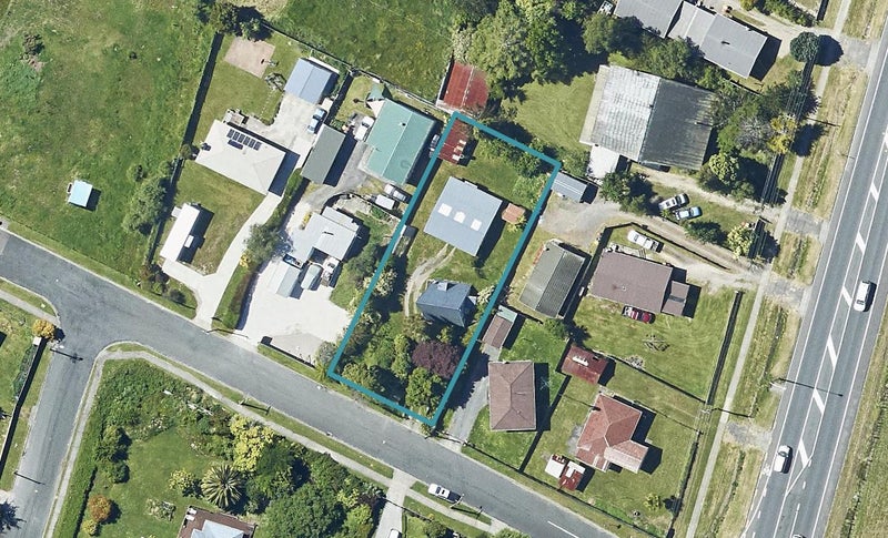 1 Alfred Road, Hannahs Bay, Rotorua - Carousel 1
