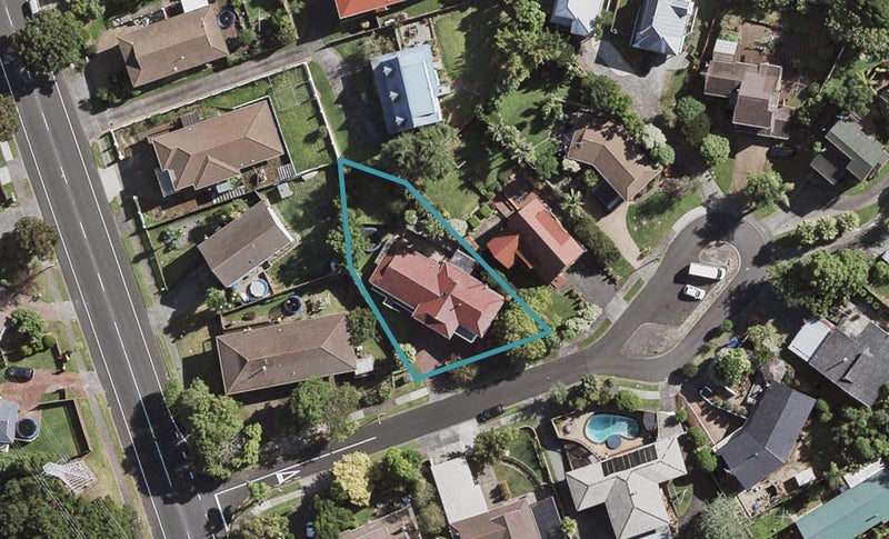 4 Tilia Place, Totara Heights, Auckland - Carousel 1