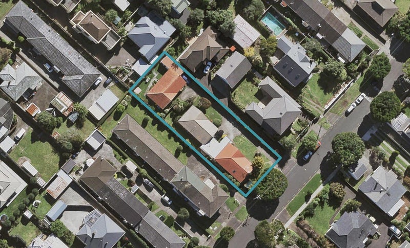 2/11 Matai Road, Greenlane, Auckland - Carousel 1