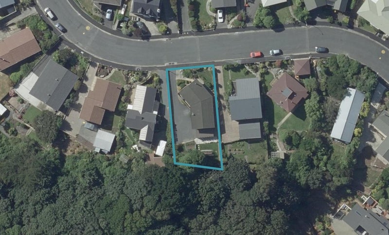 15 Elliffe Place, Shiel Hill, Dunedin - Carousel 1