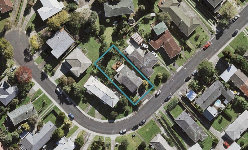 31 Evelyn Place, Hillcrest, Auckland - Carousel 1