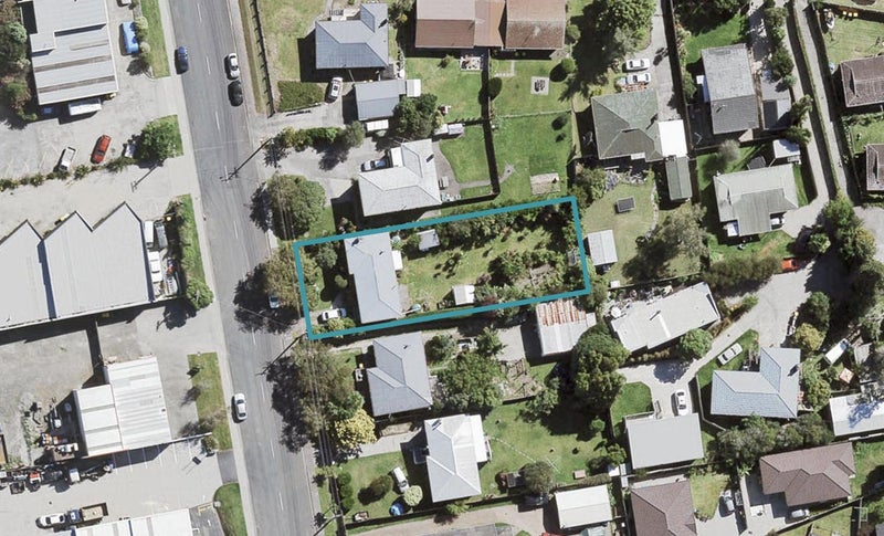 6 Airdrie Road, Ranui, Auckland - Carousel 1