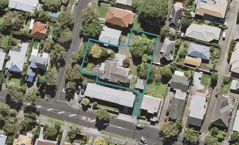 135 Landscape Road, Mount Eden, Auckland - Carousel 1