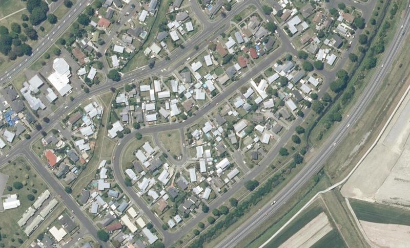 16 Duckworth Crescent, Greenmeadows, Napier - Carousel 1