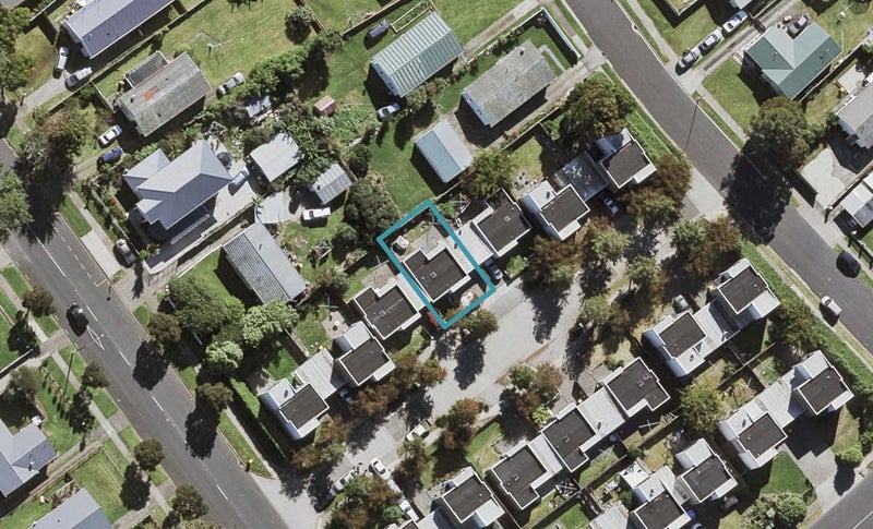8 Tagata Way, Māngere, Auckland - Carousel 1