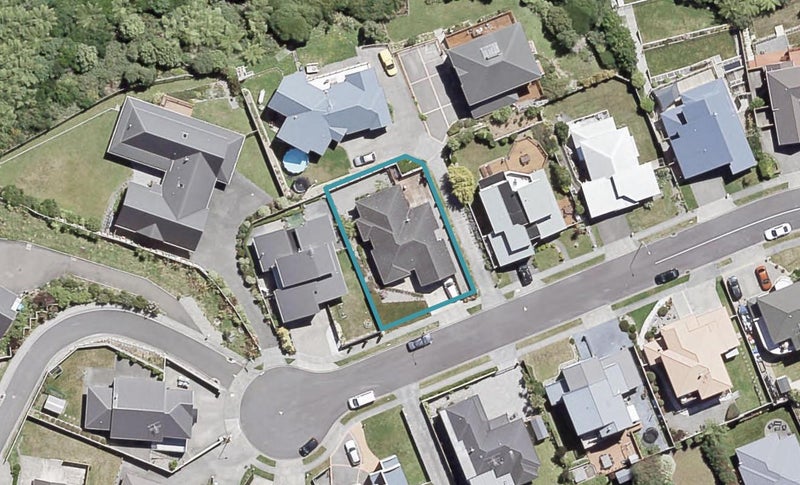 138 Redvers Drive, Belmont, Lower Hutt - Carousel 1