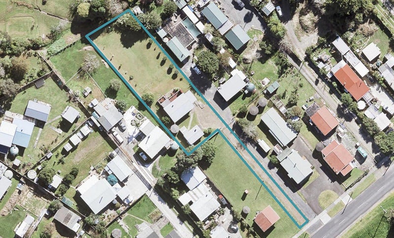 27 Orere Point Road, Ōrere Point - Carousel 1