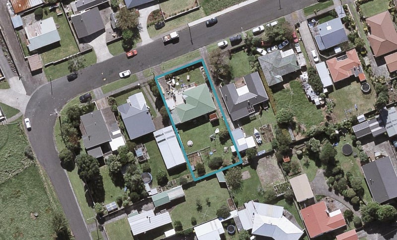 35 Davies Road, Hurdon, New Plymouth - Carousel 1