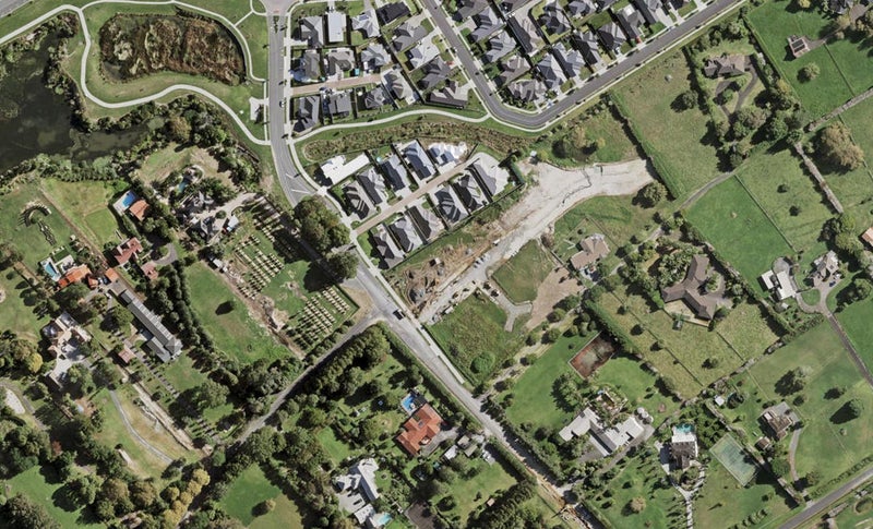 4 Francesco Drive, Hingaia, Auckland - Carousel 1