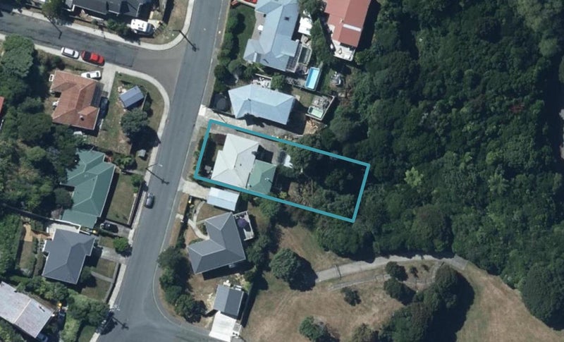 19 Tirowhanga Road, Paremata, Porirua - Carousel 1