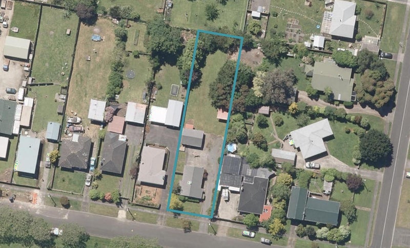 2 Burmah Street, Aramoho, Whanganui - Carousel 1