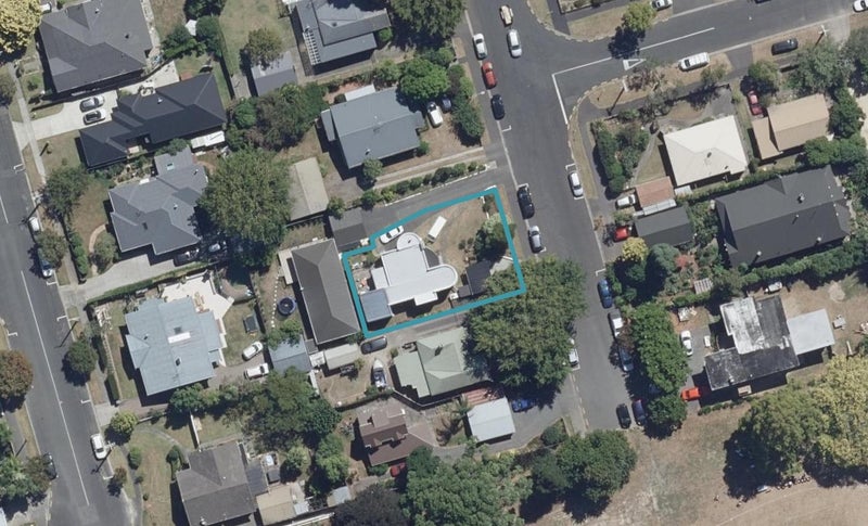 30 Bond Street, Hamilton East, Hamilton - Carousel 1