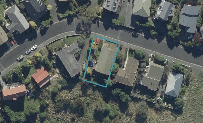 24 Moodie Street, Shiel Hill, Dunedin - Carousel 1