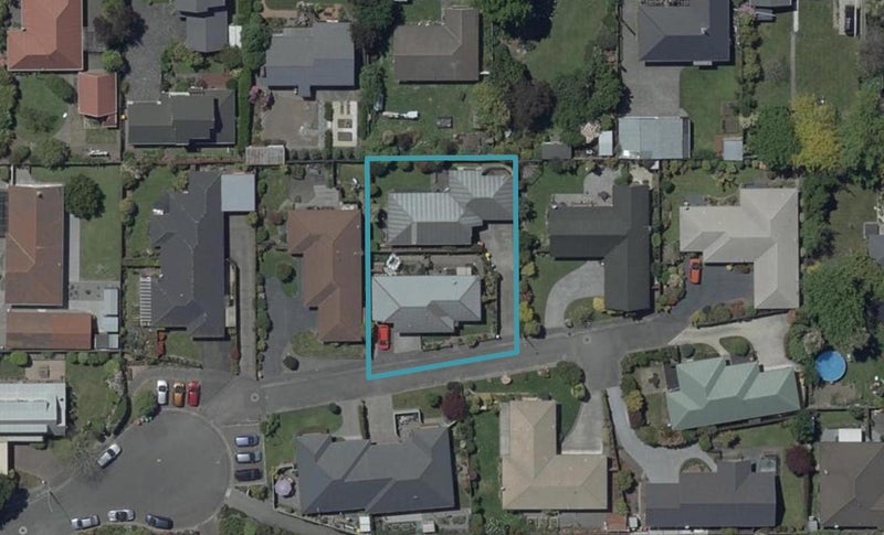 1/5 Tuscany Place, Beckenham, Christchurch - Carousel 1