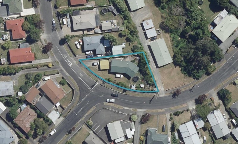78 Pine Avenue, Melville, Hamilton - Carousel 1