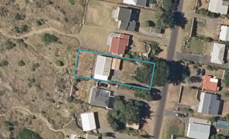 11 Kent Avenue, Waitārere Beach, Levin - Carousel 1