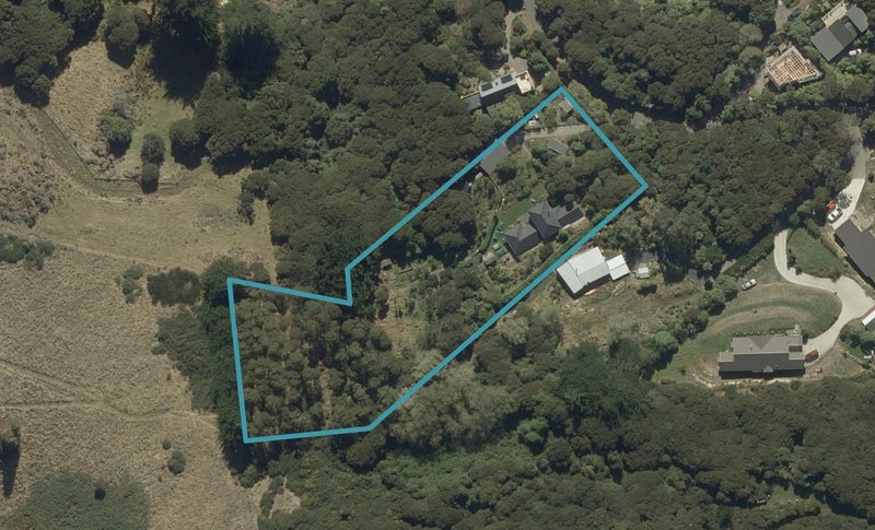 12 Treetop Drive, Portobello, Dunedin - Carousel 1
