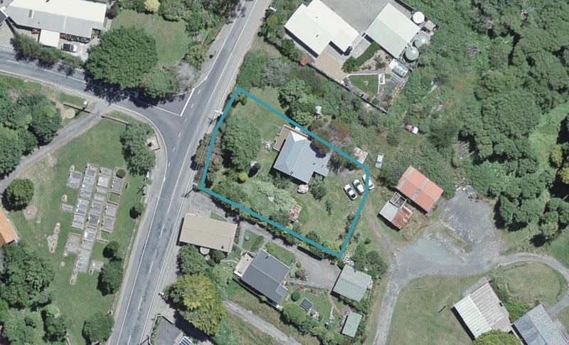 390 Makara Road, Karori - Carousel 1