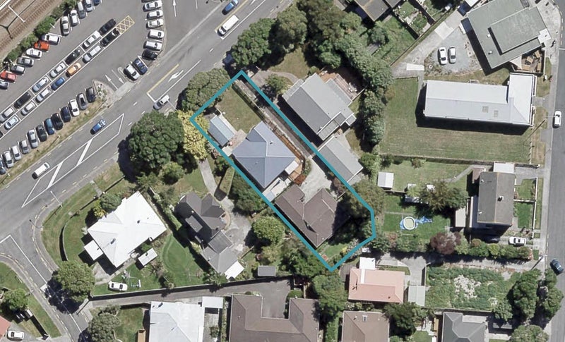 1/85 Cambridge Terrace, Waterloo, Lower Hutt - Carousel 1