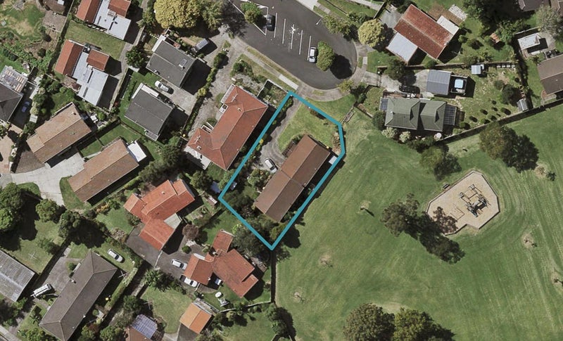2/13 Courant Place, Clover Park, Auckland - Carousel 1